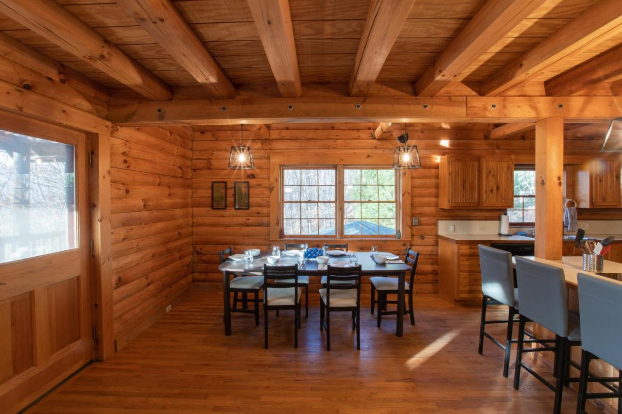 Treetops Cabin Easy To Asheville With Fast Wifi And Great View Swiss Bagian luar foto