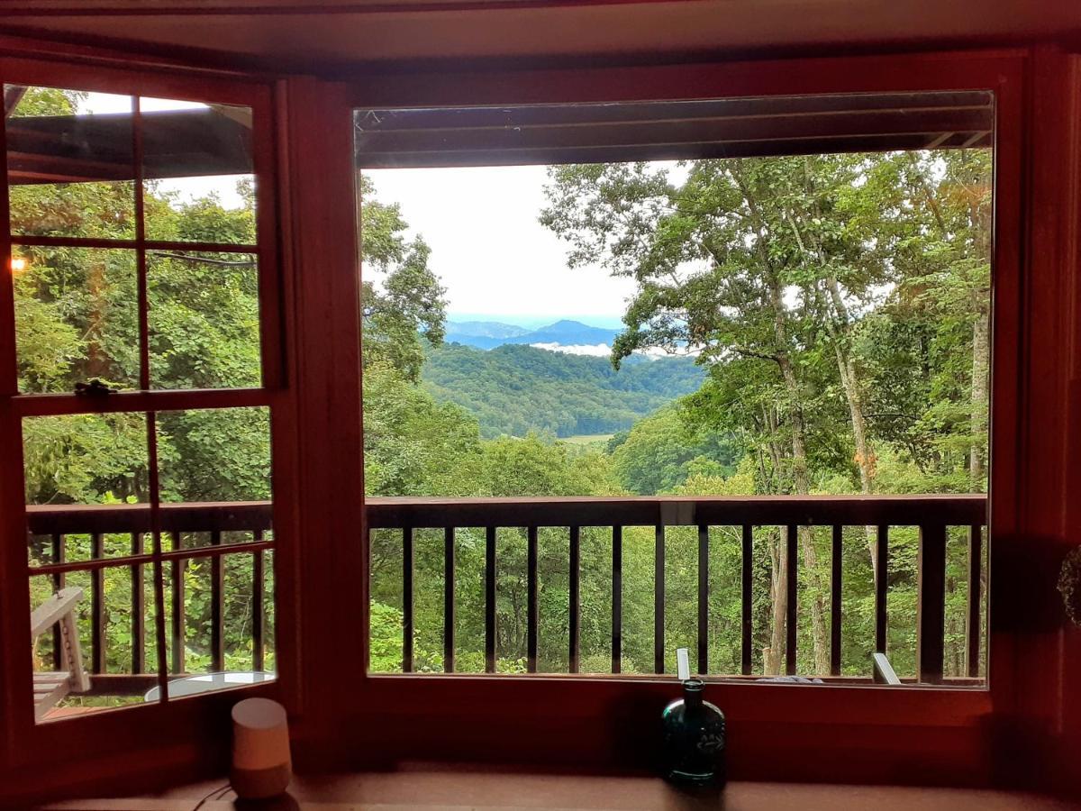 Treetops Cabin Easy To Asheville With Fast Wifi And Great View Swiss Bagian luar foto